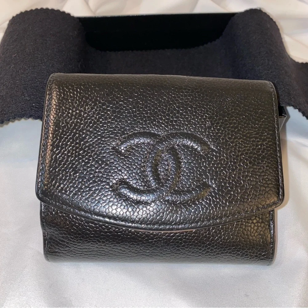 Chanel Authentic Caviar Leather Bifold Black Wallet w/Pink Interior & Auth Cert